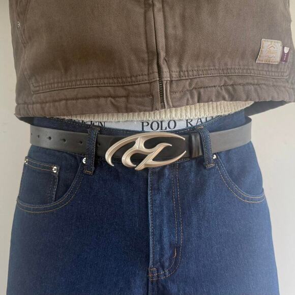 Y2K Silver and Black Leather Belt with Bold Design - Picture 6 of 7